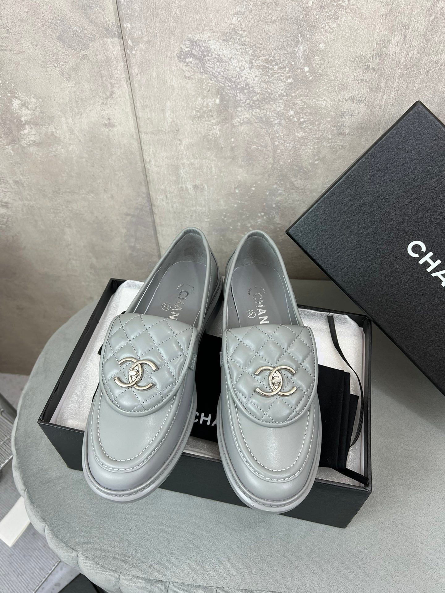 CHANEL 26S LOAFERS IN GREY QUILTED CALFSKIN WITH CC LOGO