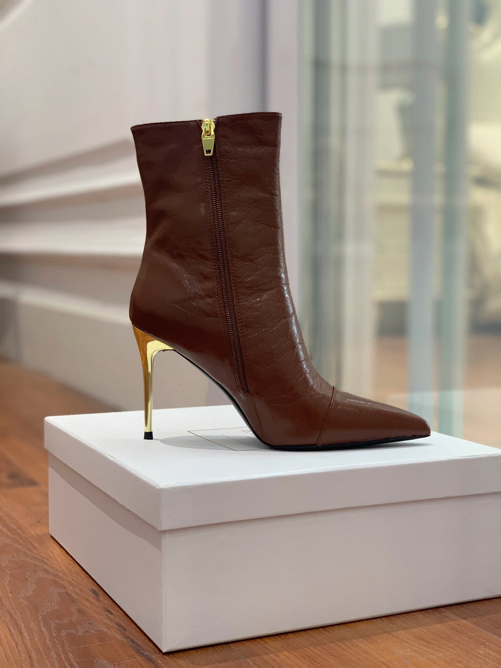 BALMAIN 26S BOOT 105 MM IN BROWN CALFSKIN WITH GOLD HARDWARE