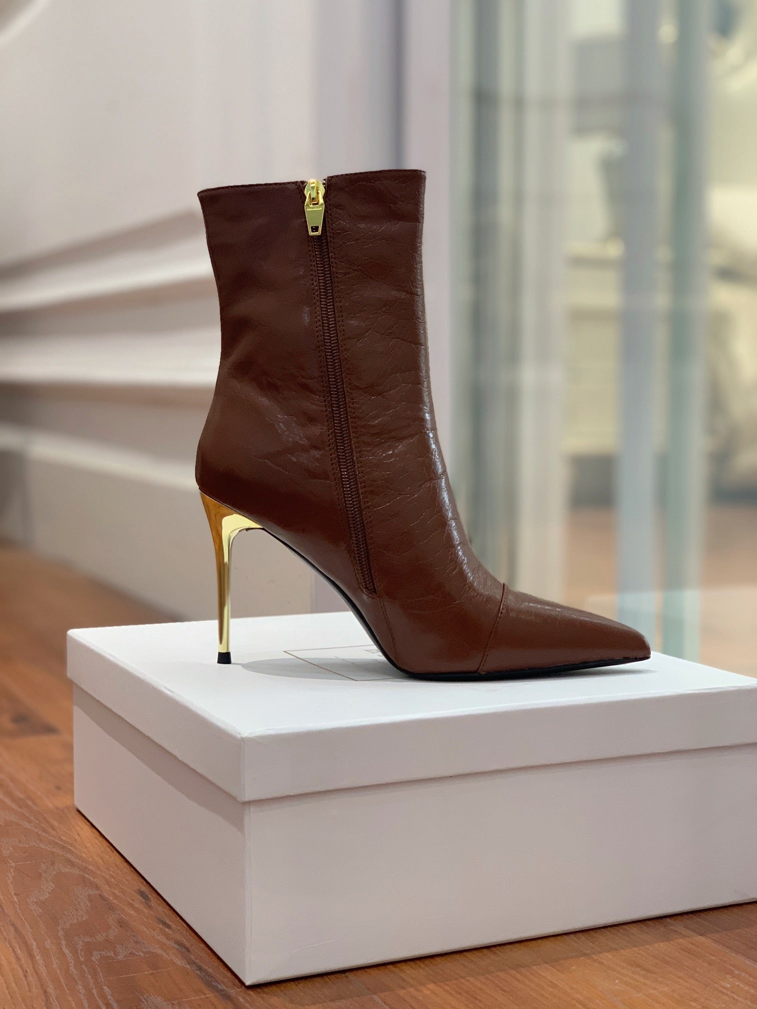 BALMAIN 26S BOOT 105 MM IN BROWN CALFSKIN WITH GOLD HARDWARE