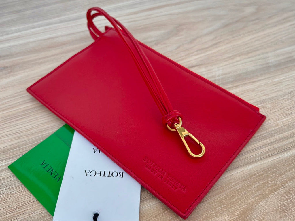 MINI CABAT 20 IN RED LAMBSKIN