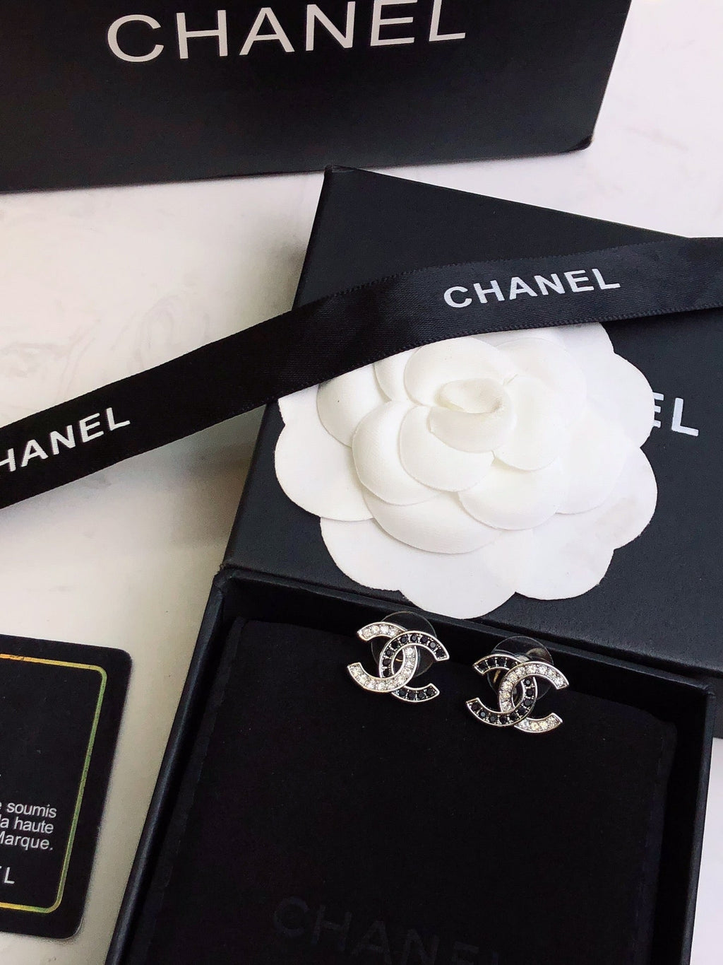 CHANEL 26S DOUBLE C LOGO BLACK CRYSTAL PAVE STUD EARRINGS IN SILVER METAL 633228