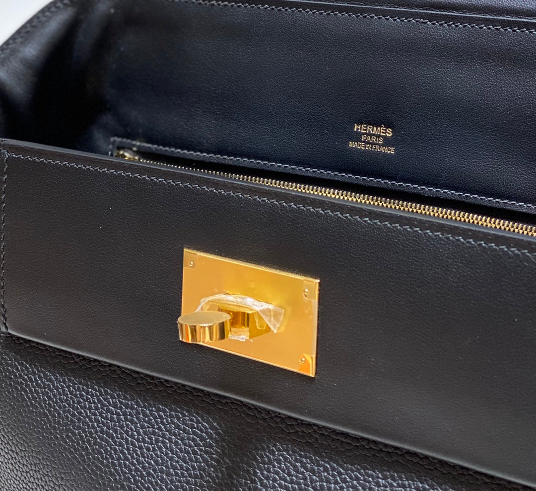 HM 26S 24/24 29CM IN BLACK EVERCOLOR CALFSKIN GOLD KELLY BUCKLE