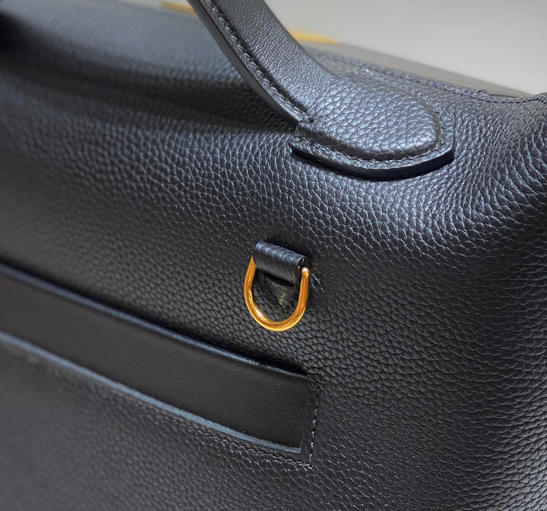 HM 26S 24/24 29CM IN BLACK EVERCOLOR CALFSKIN GOLD KELLY BUCKLE