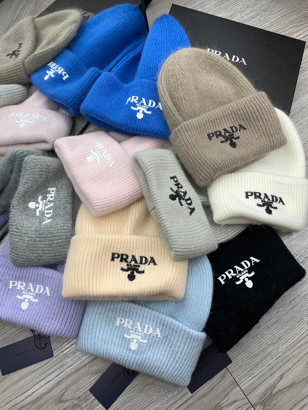 BEANIE HAT IN PASTEL PURPLE WOOL 108749