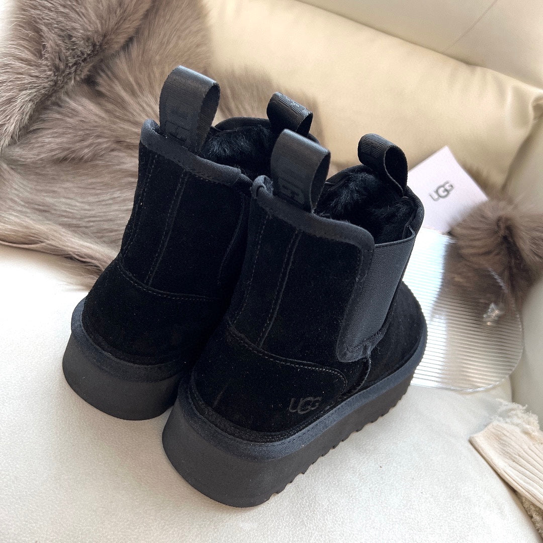 NEUMEL PLATFORM CHELSEA BOOT IN BLACK SUEDE