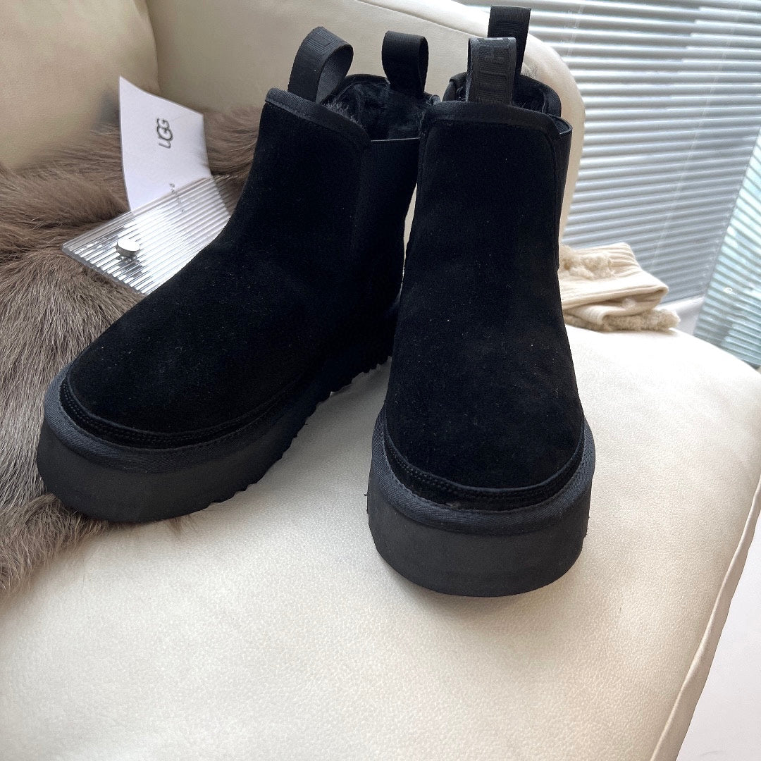 NEUMEL PLATFORM CHELSEA BOOT IN BLACK SUEDE