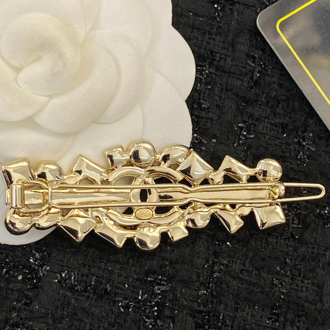 CHANEL 26S DOUBLE C LOGO CRYSTAL GEOMETRIC HAIR CLIP IN GOLD METAL 629931