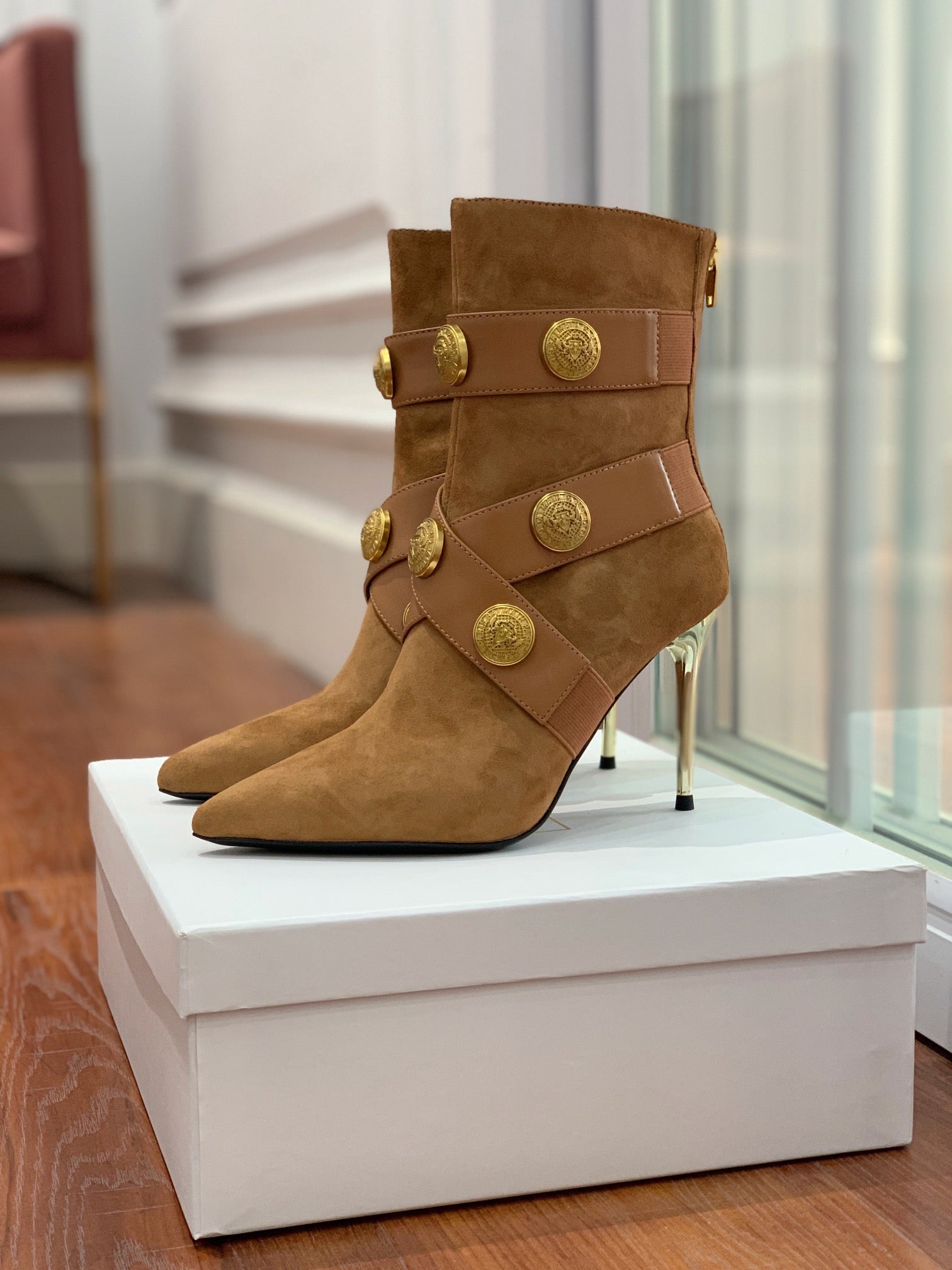 BALMAIN 26S BOOT 105 MM IN BROWN SUEDE WITH GOLD HARDWARE