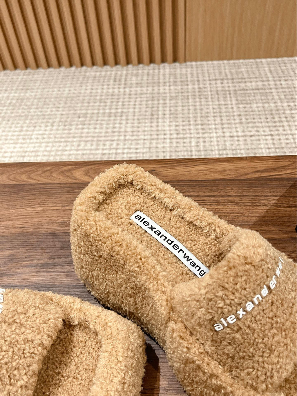 CHUNKY PLATFORM SIPPERS IN CAMEL BEIGE LAMBSWOOL