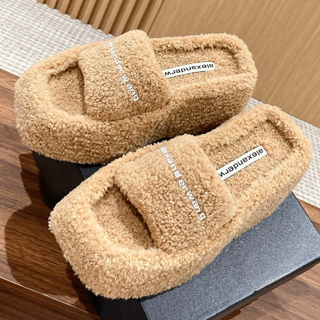 CHUNKY PLATFORM SIPPERS IN CAMEL BEIGE LAMBSWOOL