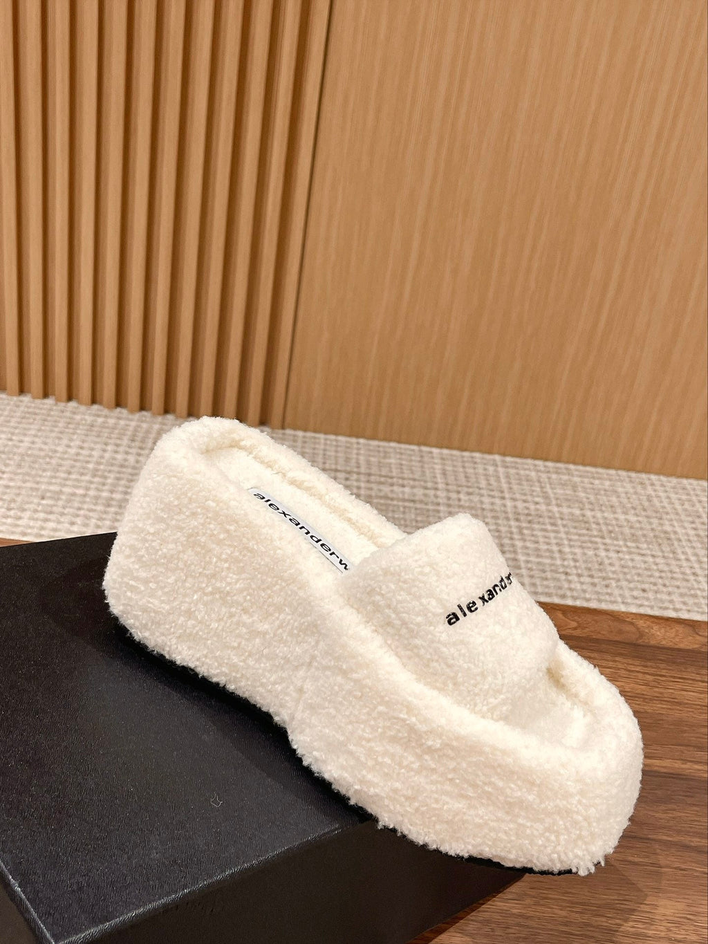 CHUNKY PLATFORM SIPPERS IN WHITE LAMBSWOOL
