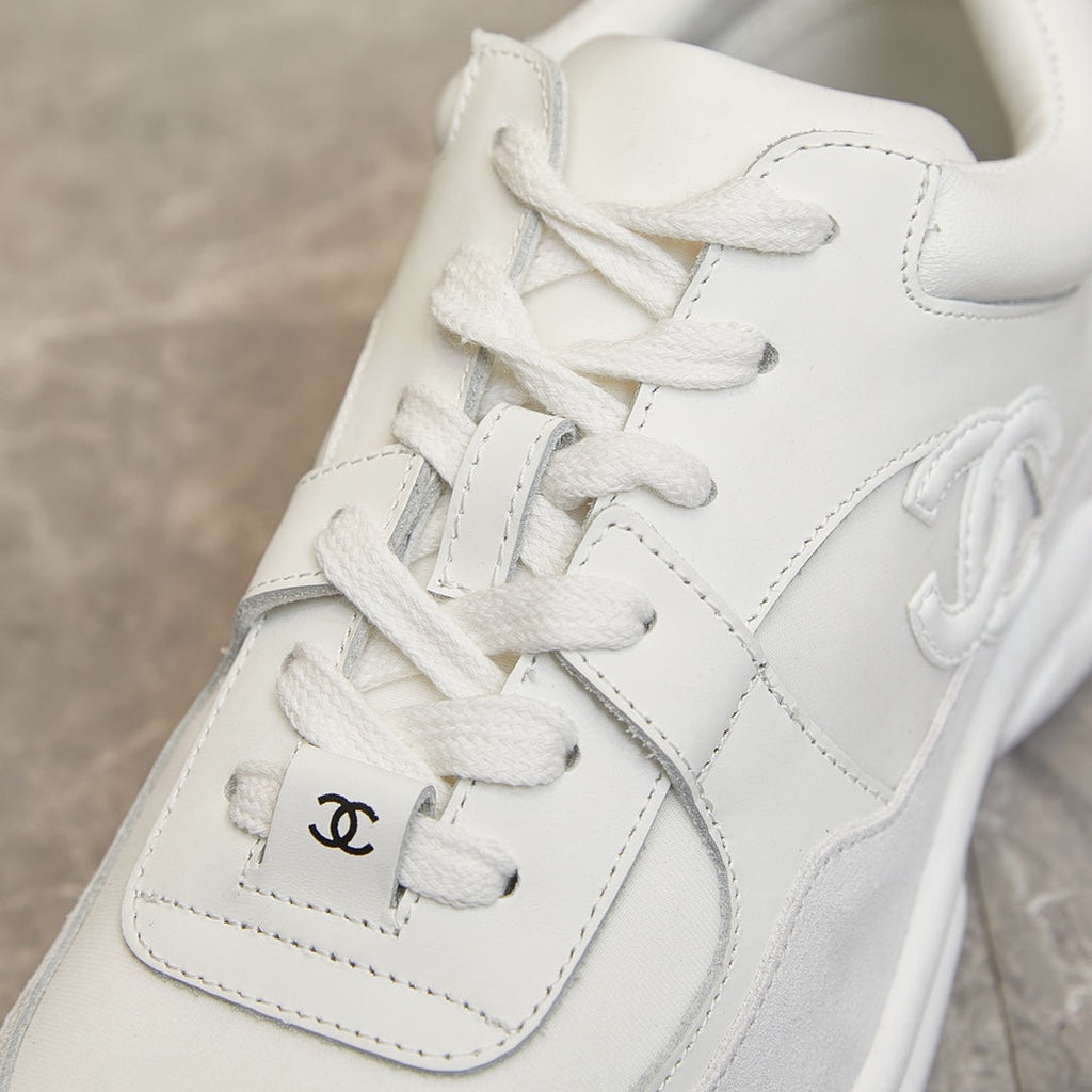 CC TRAINER TRIPLE WHITE SUEDE