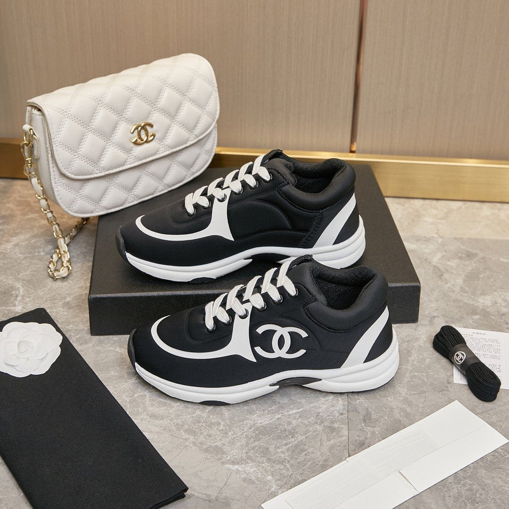 CC TRAINER TRIPLE BLACK WHITE SUEDE