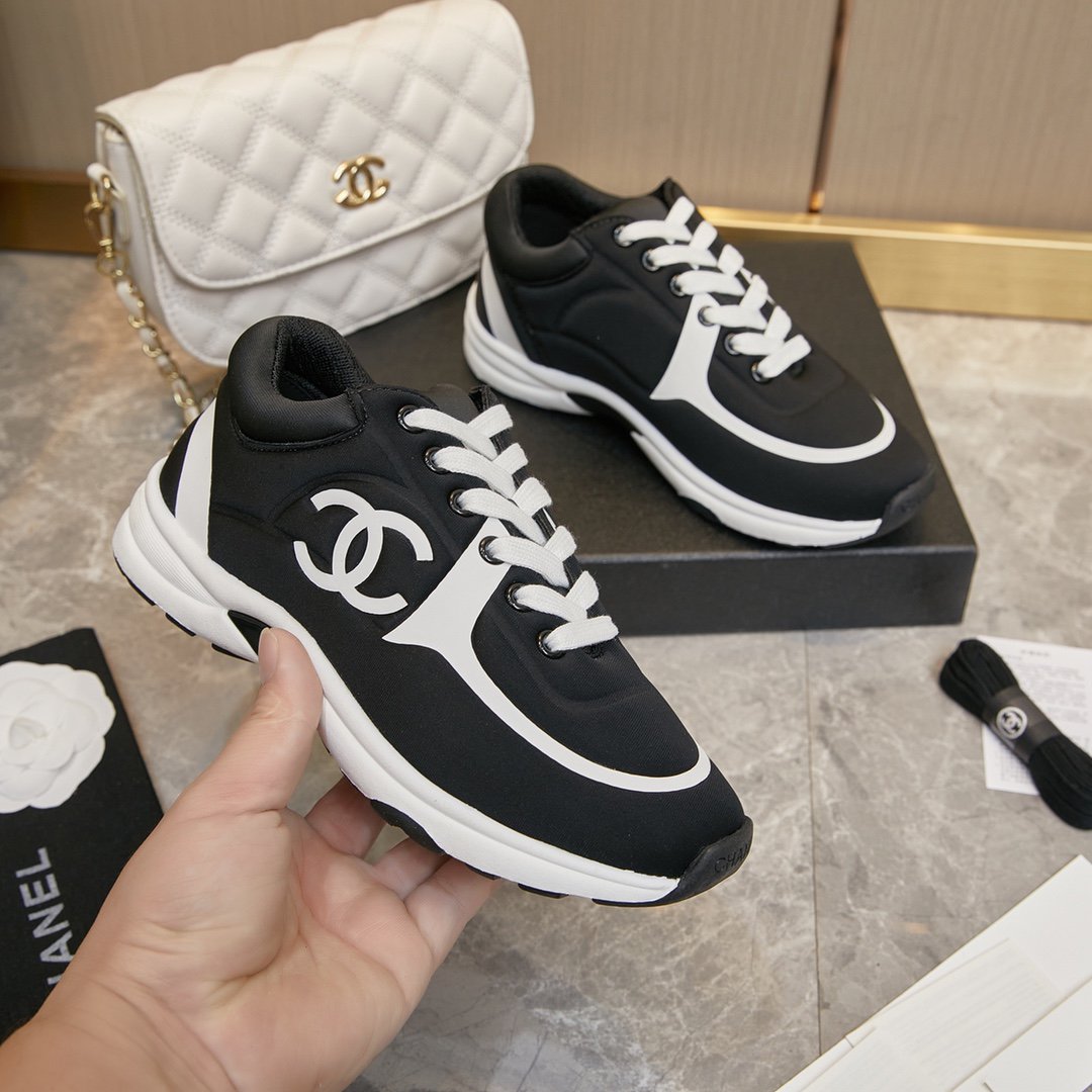 CC TRAINER TRIPLE BLACK WHITE SUEDE
