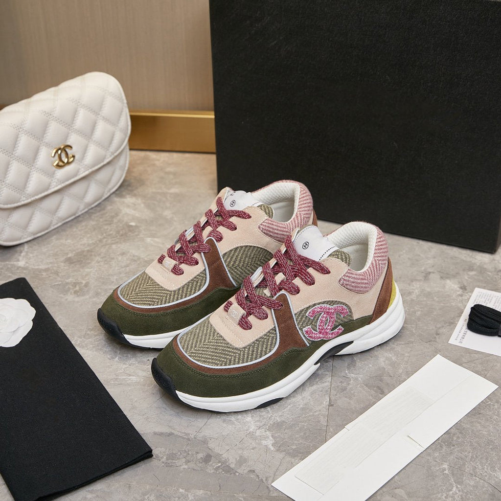 CC TRAINER TRIPLE PINK SUEDE