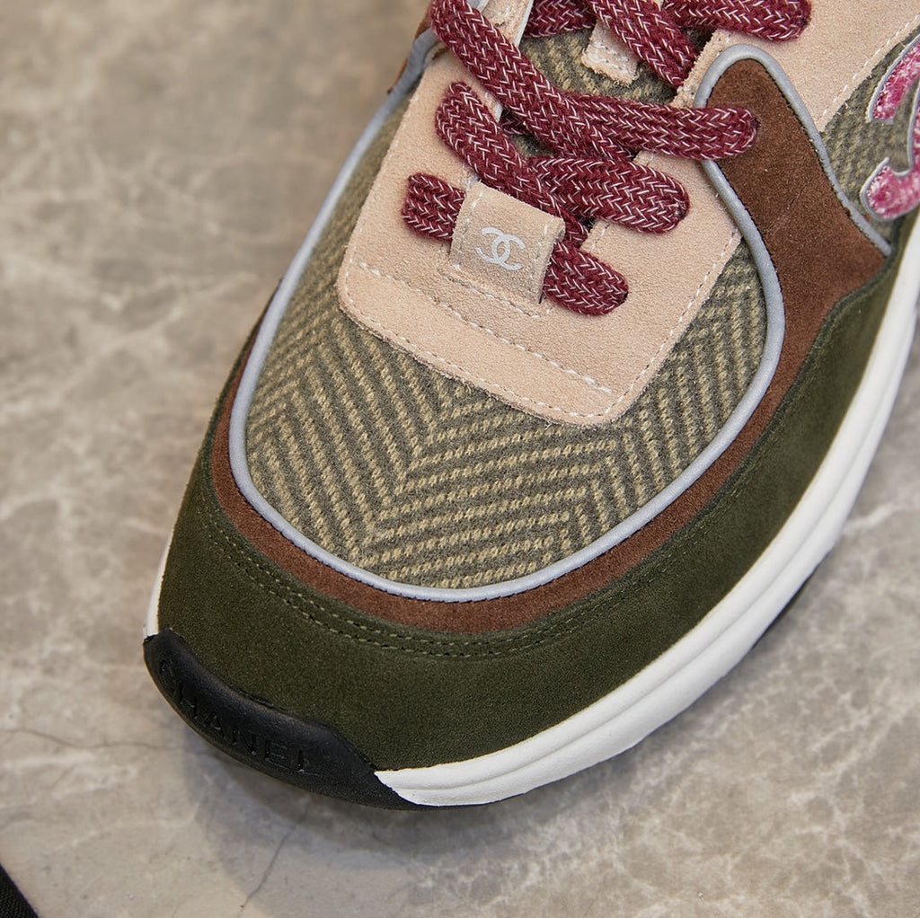 CC TRAINER TRIPLE PINK SUEDE