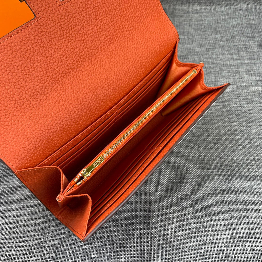 HM CLUTCH CONSTANCE 22 ORANGE CALFSKIN GOLD HARDWARE