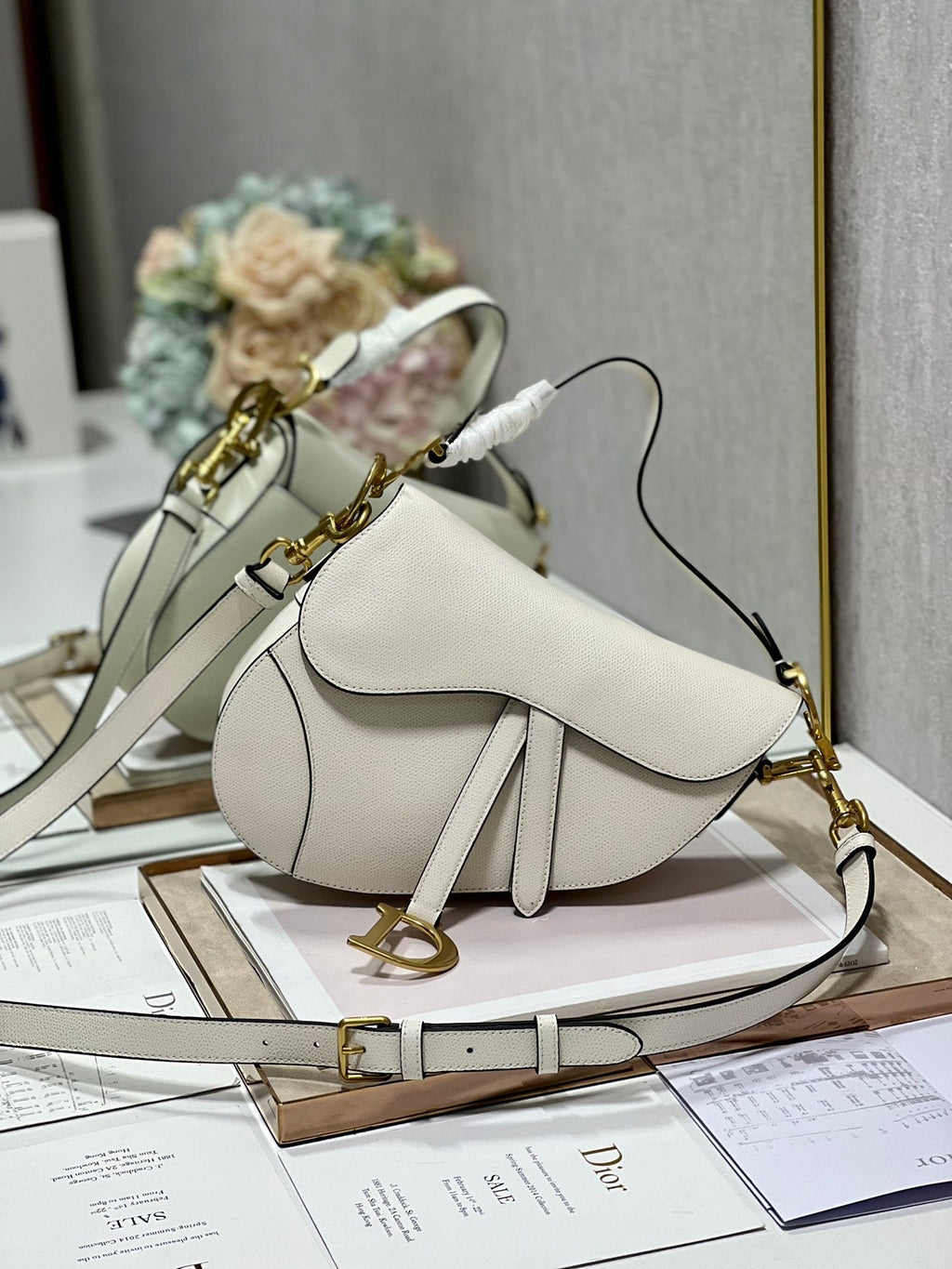 DIOR 26S SADDLE BAG 19 IN WHITE CALFSKIN