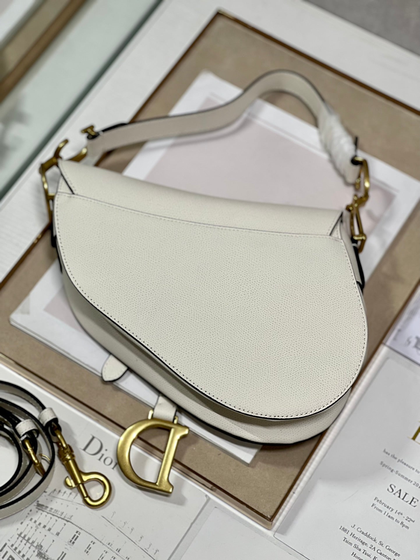 DIOR 26S SADDLE BAG 25 IN WHITE CALFSKIN