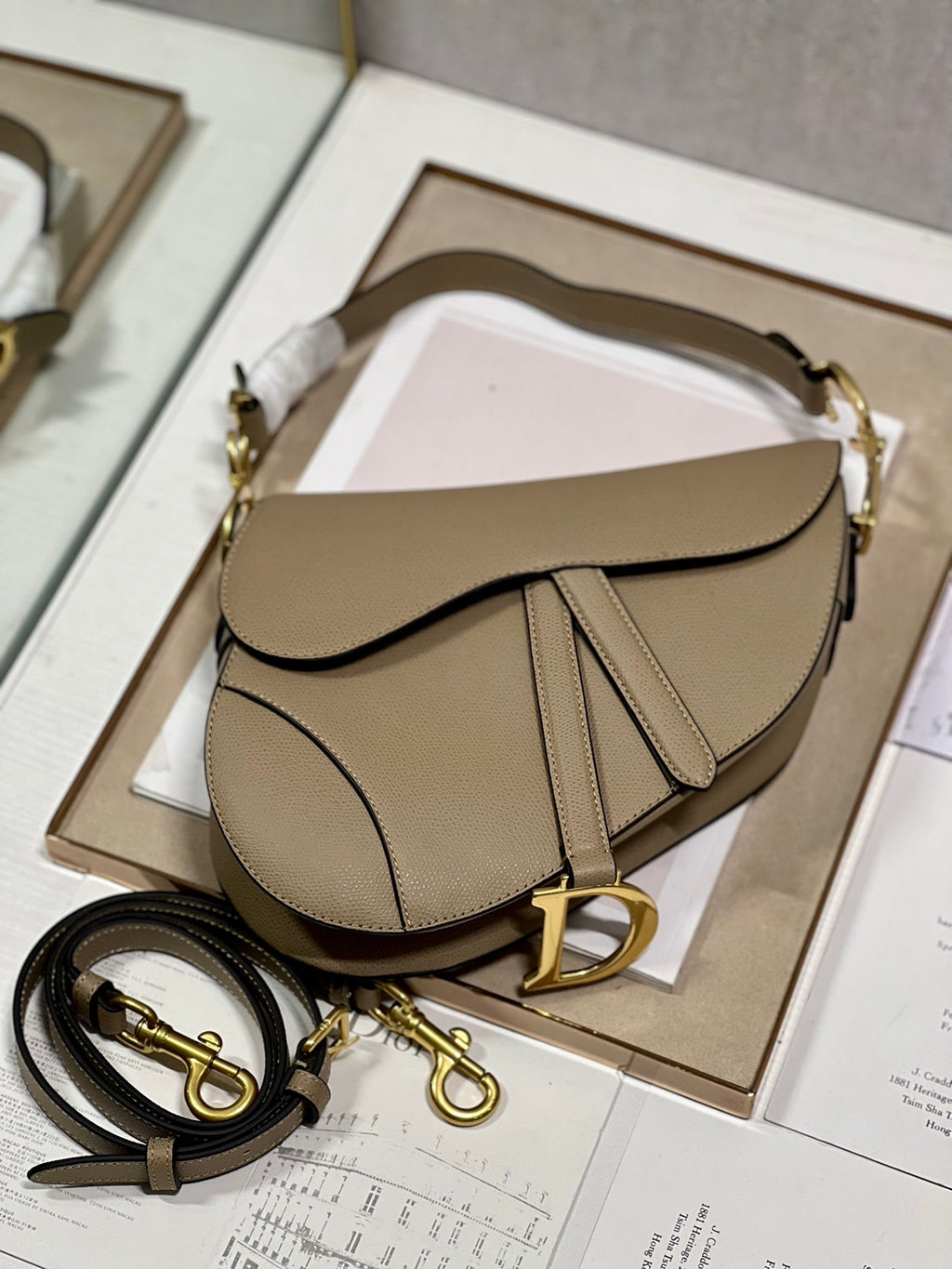 DIOR 26S SADDLE BAG 19 IN BEIGE CALFSKIN
