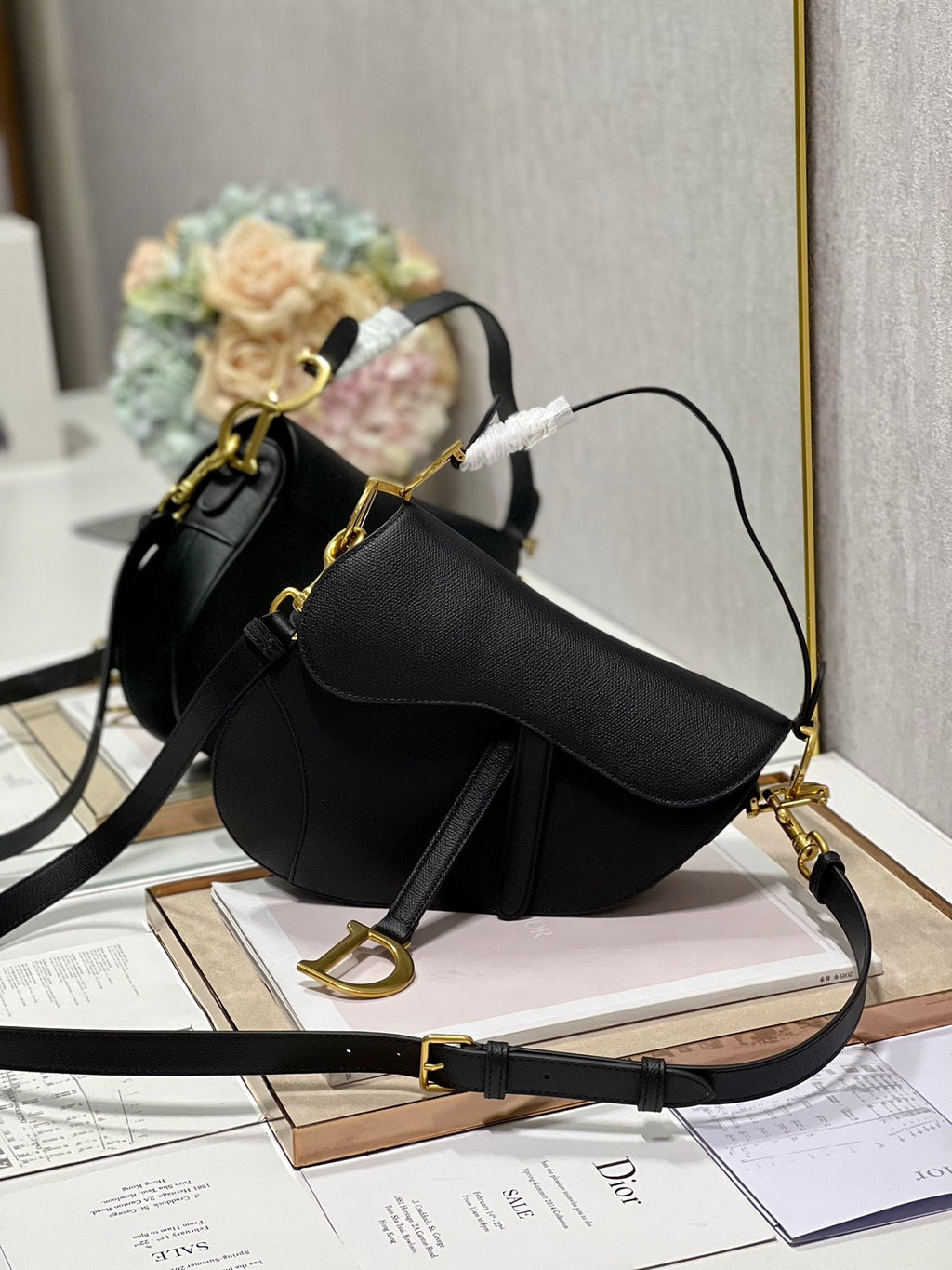 DIOR 26S SADDLE BAG 25 IN BLACK CALFSKIN GOLD-TONE HARDWARE