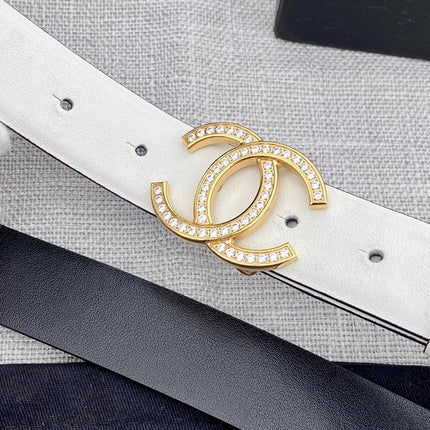 CHANEL 26S BELT 30 MM IN WHITE CALFSKIN WITH GOLD HARDWARE 661509