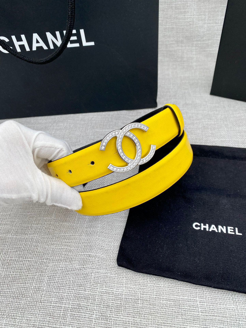 CC 26S BELT 30 MM IN YELLOW CALFSKIN SILVER HARDWARE 661510