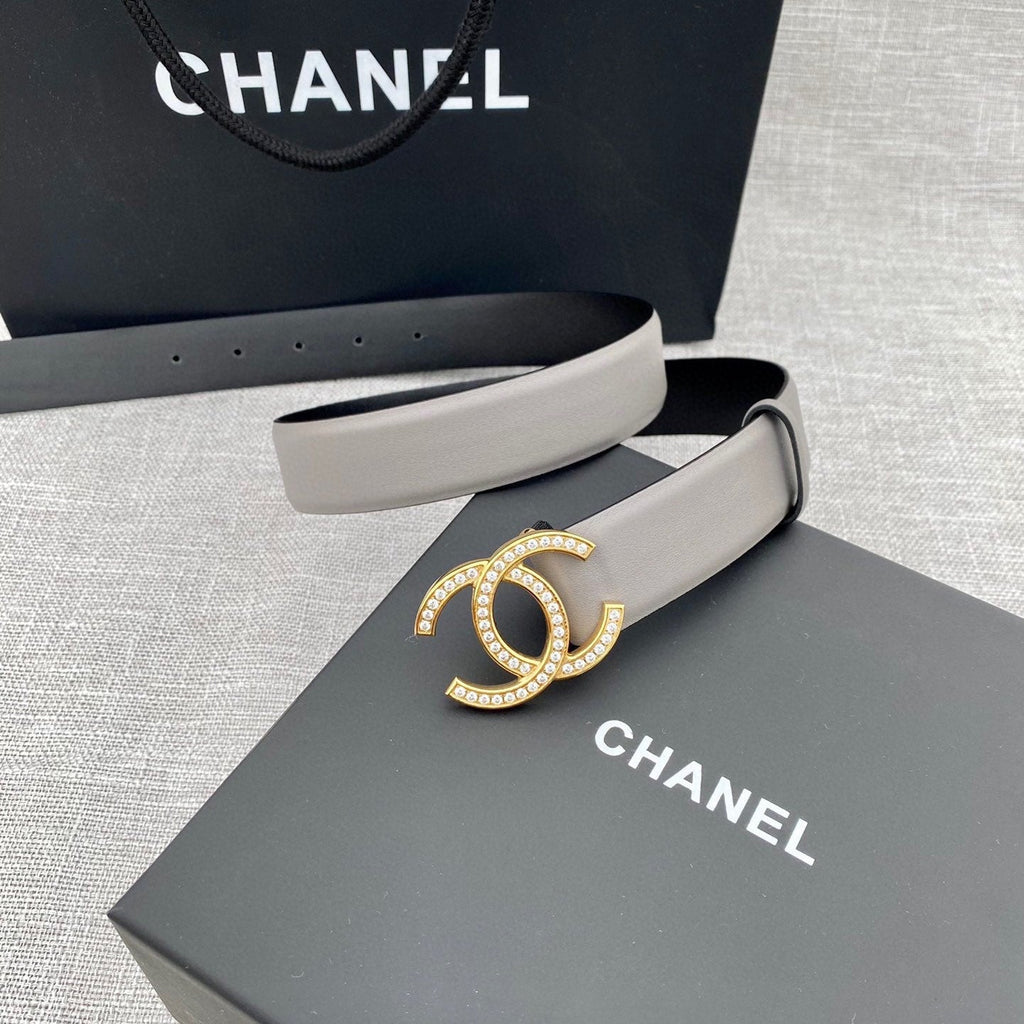 CC 26S BELT 30 MM IN GREY CALFSKIN GOLD HARDWARE 661511