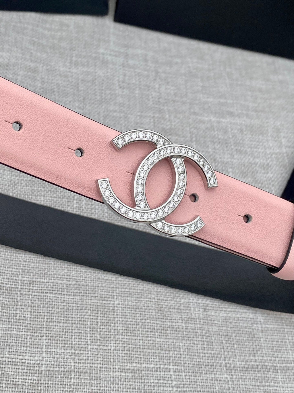 CC 26S BELT 30 MM IN LIGHT PINK CALFSKIN SILVER HARDWARE 661512
