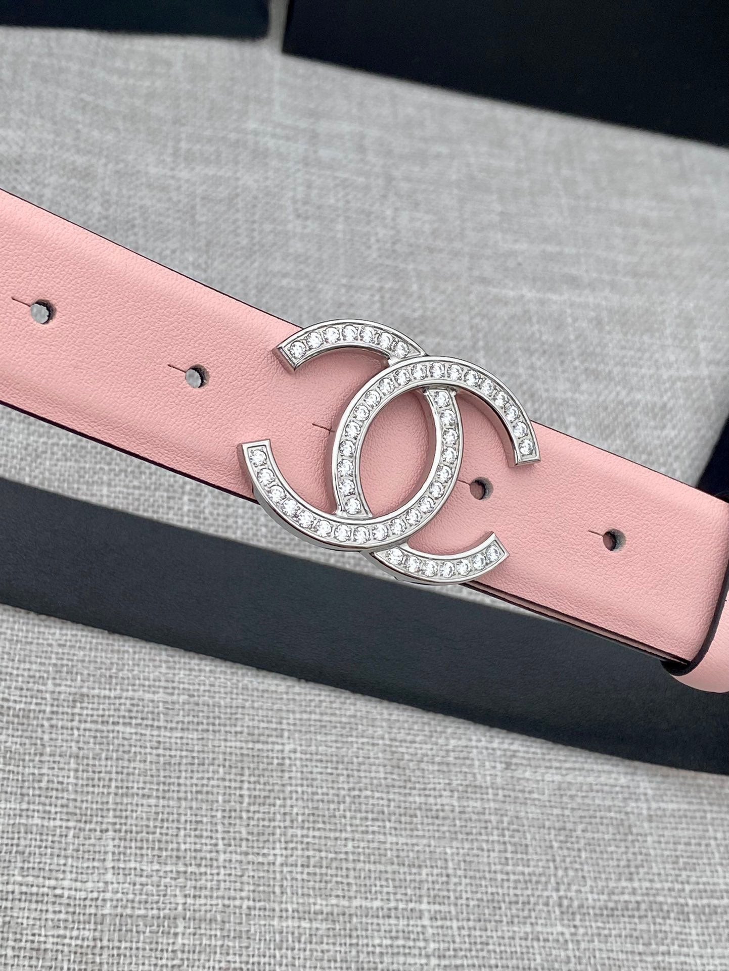 CC 26S BELT 30 MM IN LIGHT PINK CALFSKIN SILVER HARDWARE 661512