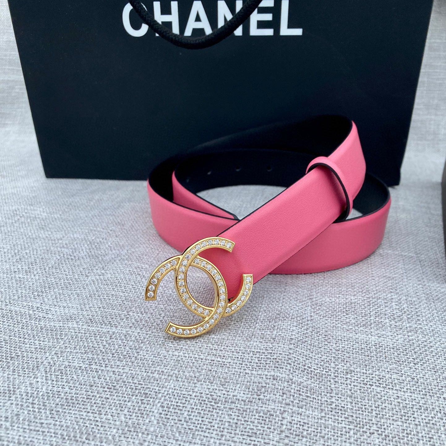 CC 26S BELT 30 MM IN PINK CALFSKIN GOLD HARDWARE 661513