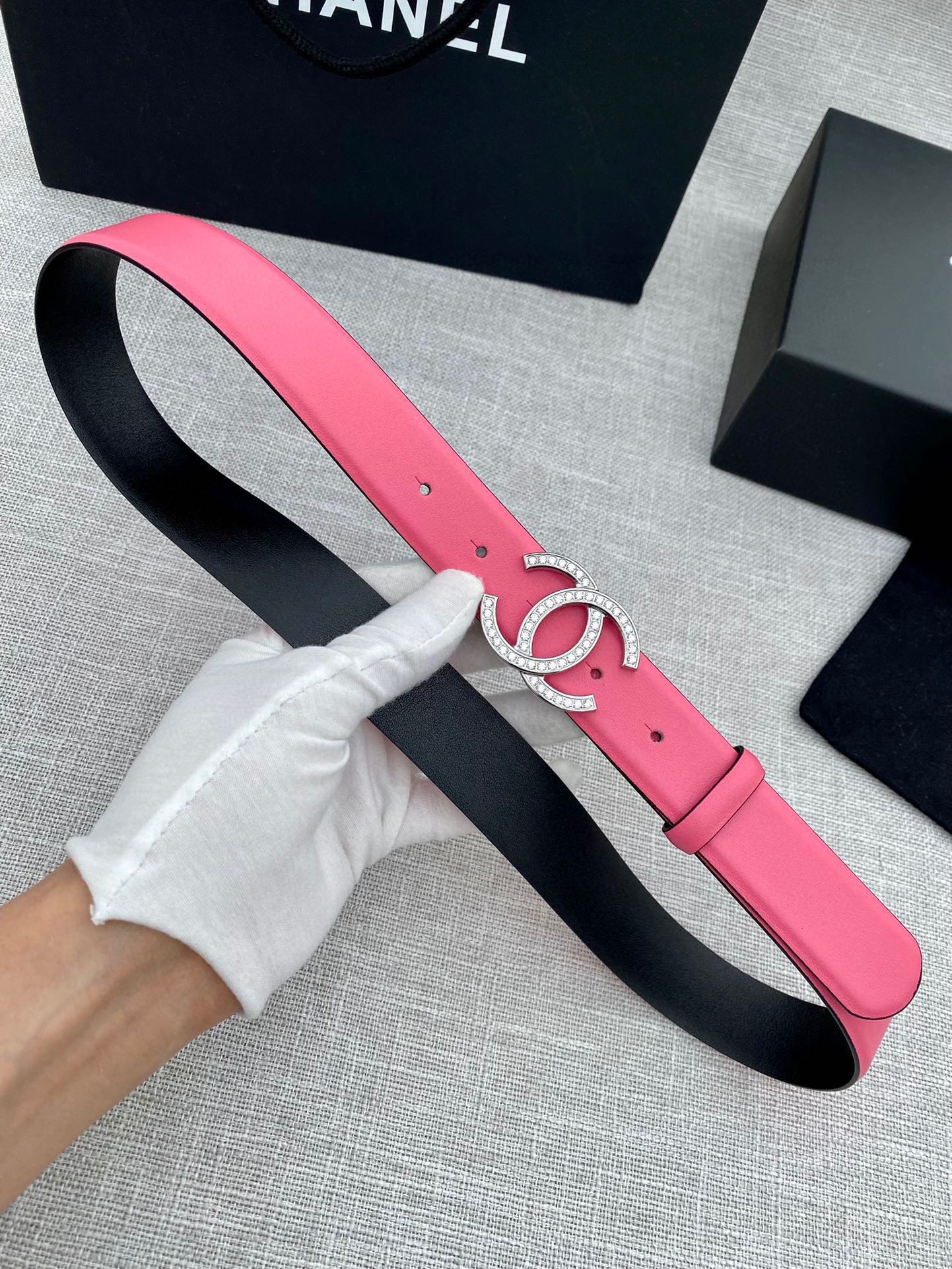 CC 26S BELT 30 MM IN PINK CALFSKIN SILVER HARDWARE 661513