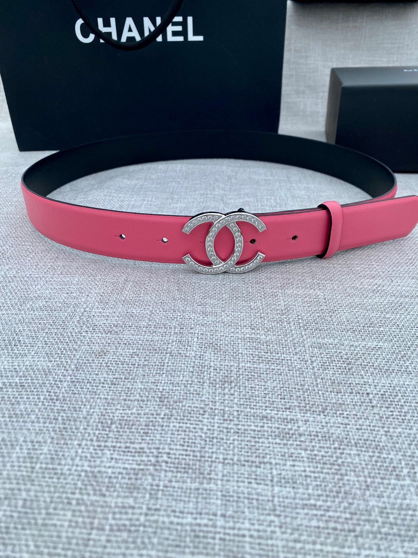 CC 26S BELT 30 MM IN PINK CALFSKIN SILVER HARDWARE 661513
