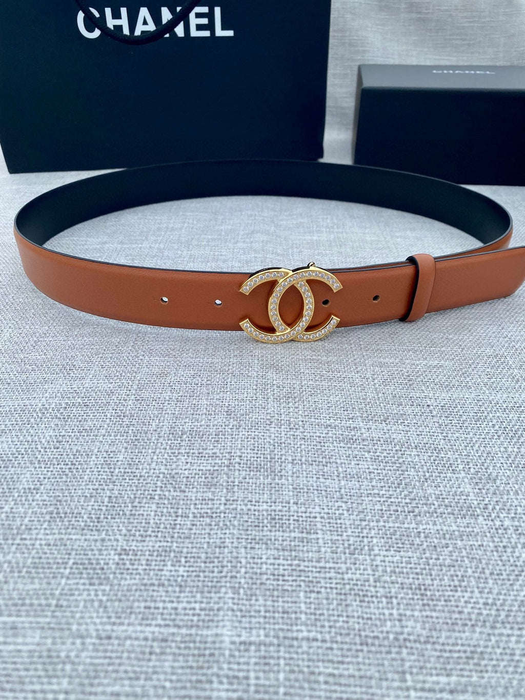 CC 26S BELT 30 MM IN CAMEL BROWN CALFSKIN GOLD HARDWARE 661515
