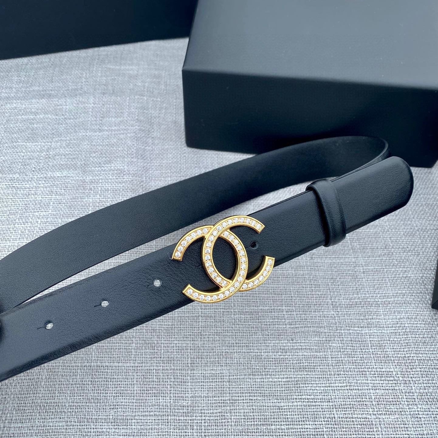 CC 26S BELT 30 MM IN BLACK CALFSKIN GOLD HARDWARE 661516
