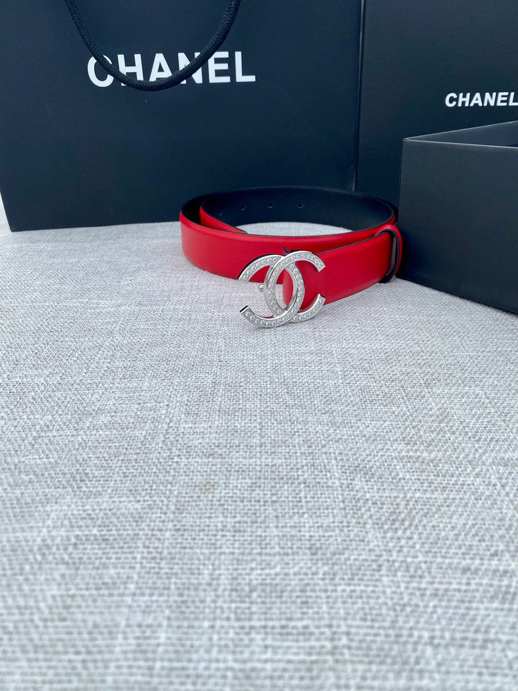 CC 26S BELT 30 MM IN RED CALFSKIN SILVER HARDWARE 661517