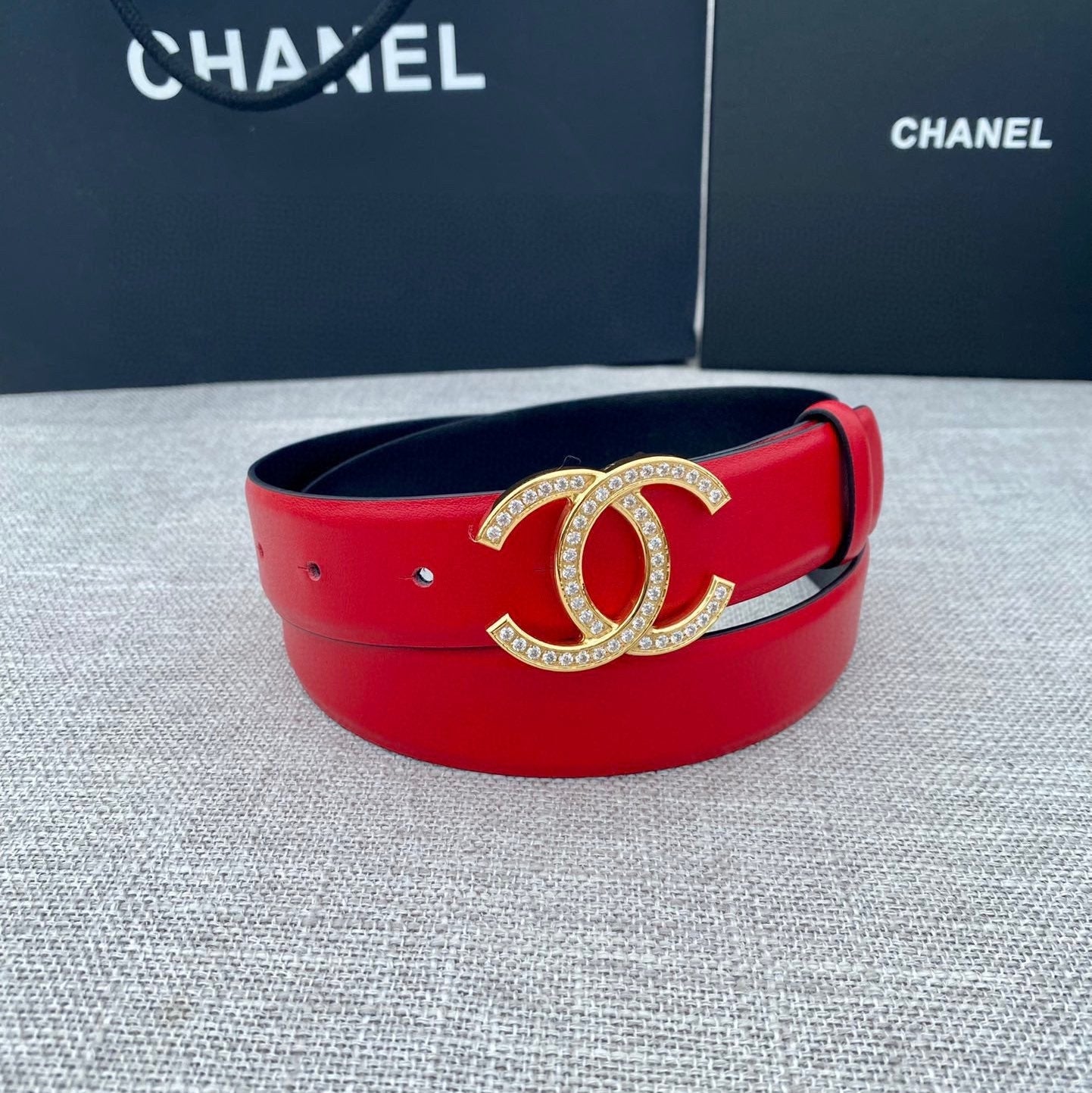 CC 26S BELT 30 MM IN RED CALFSKIN GOLD HARDWARE 661517