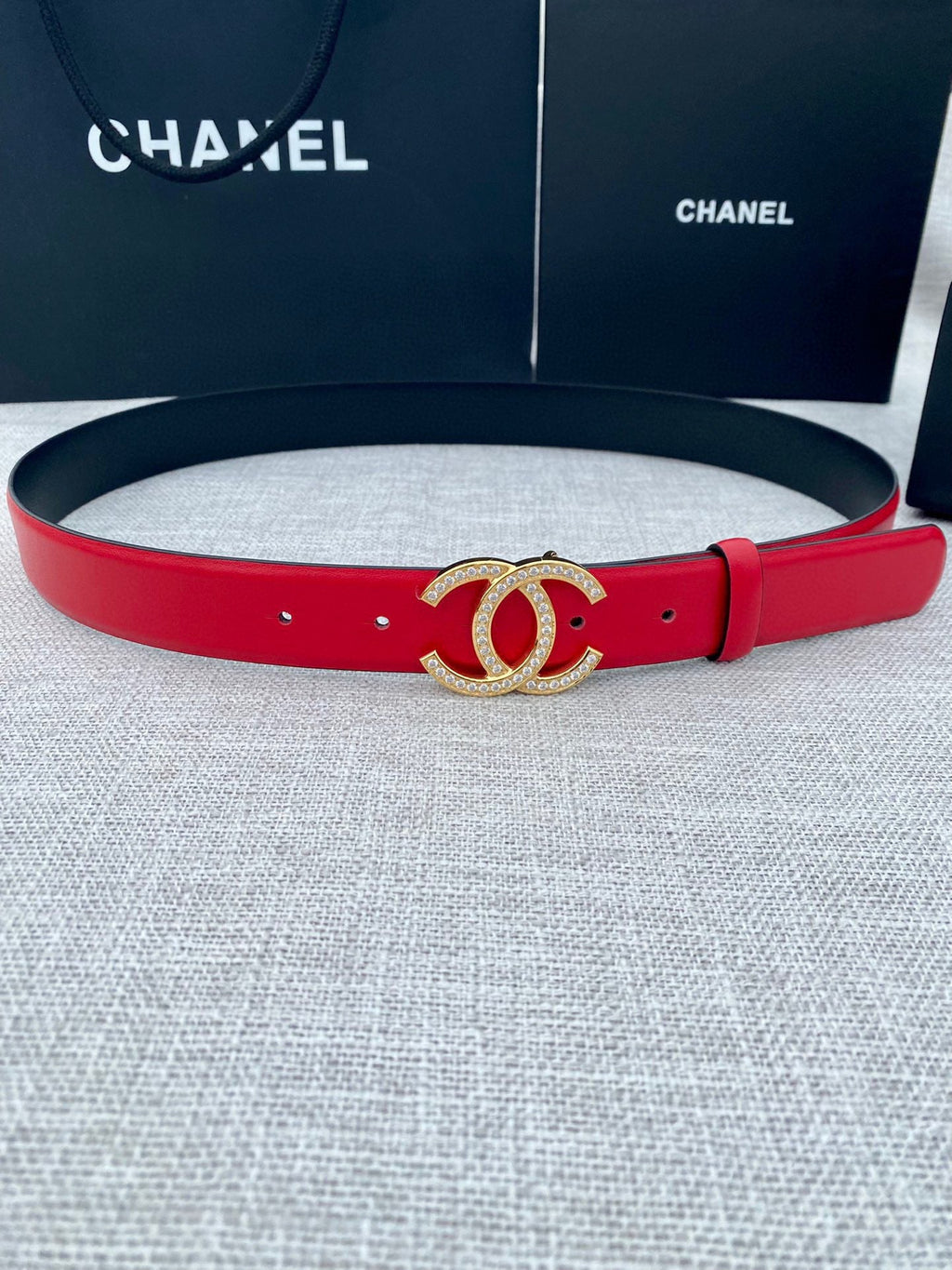 CC 26S BELT 30 MM IN RED CALFSKIN GOLD HARDWARE 661517