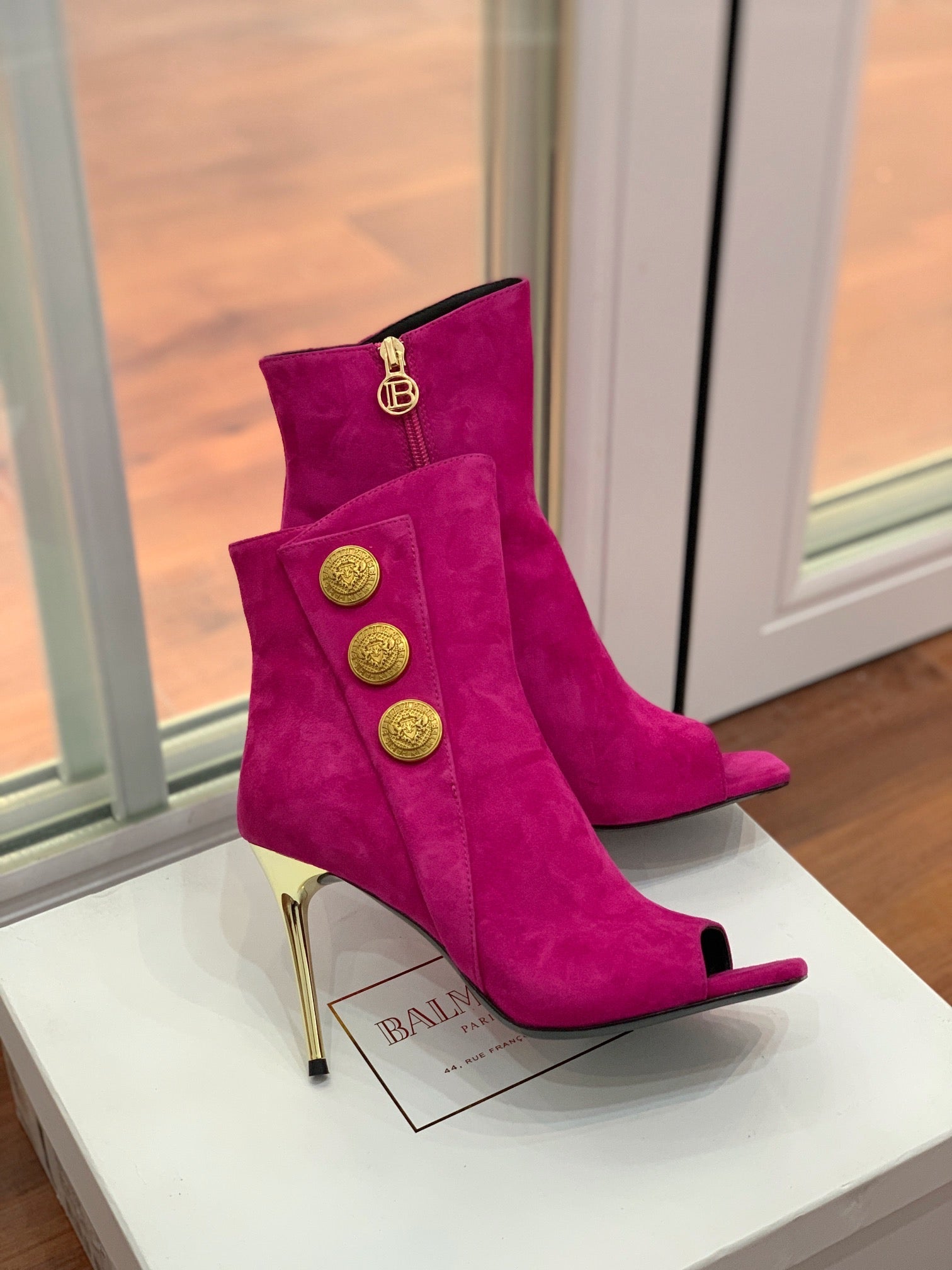 BALMAIN 26S OPEN-TOE BOOTS 95 MM IN DARK PINK SUEDE