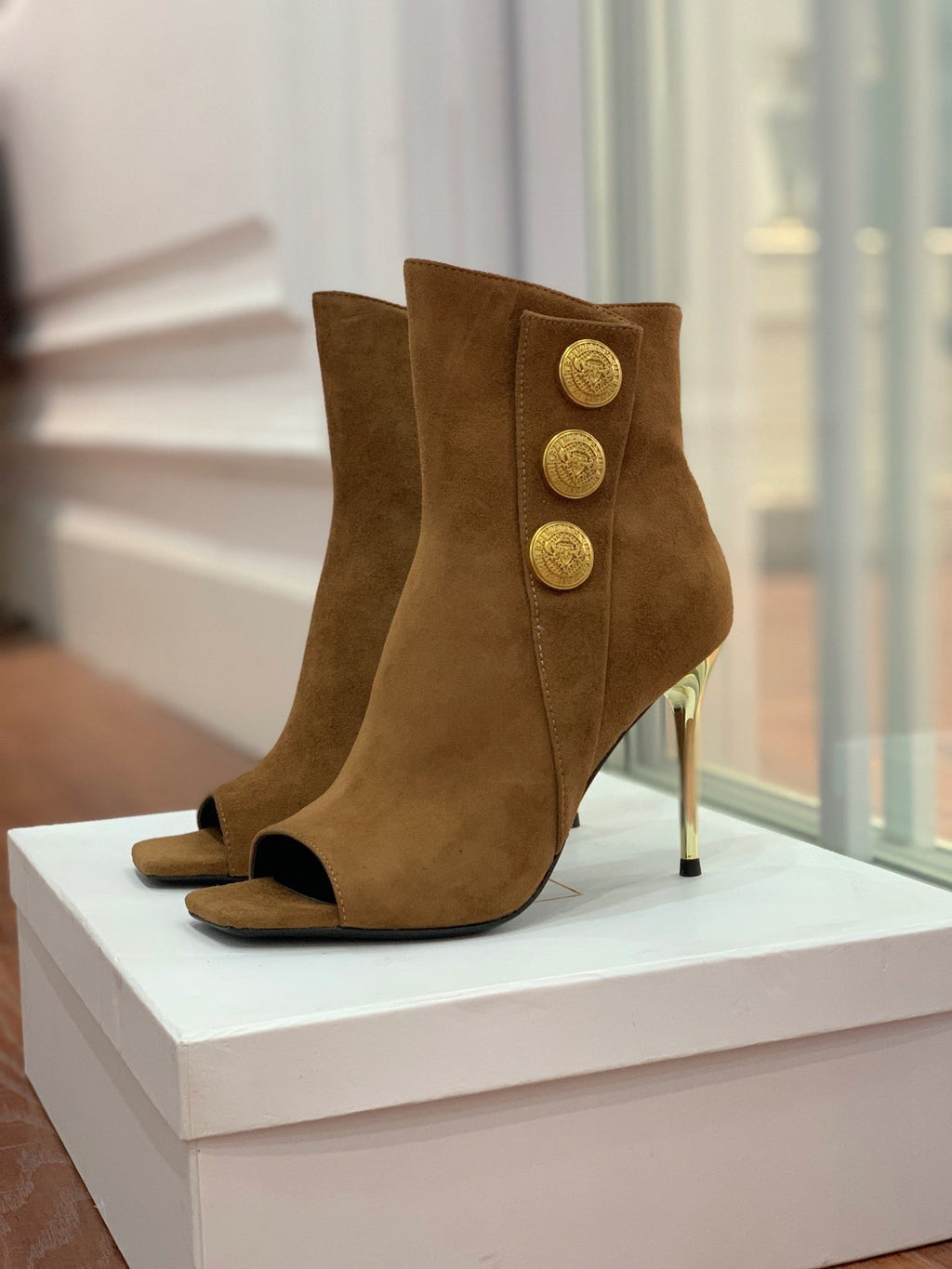 BALMAIN 26S OPEN-TOE BOOTS 95 MM IN BROWN SUEDE