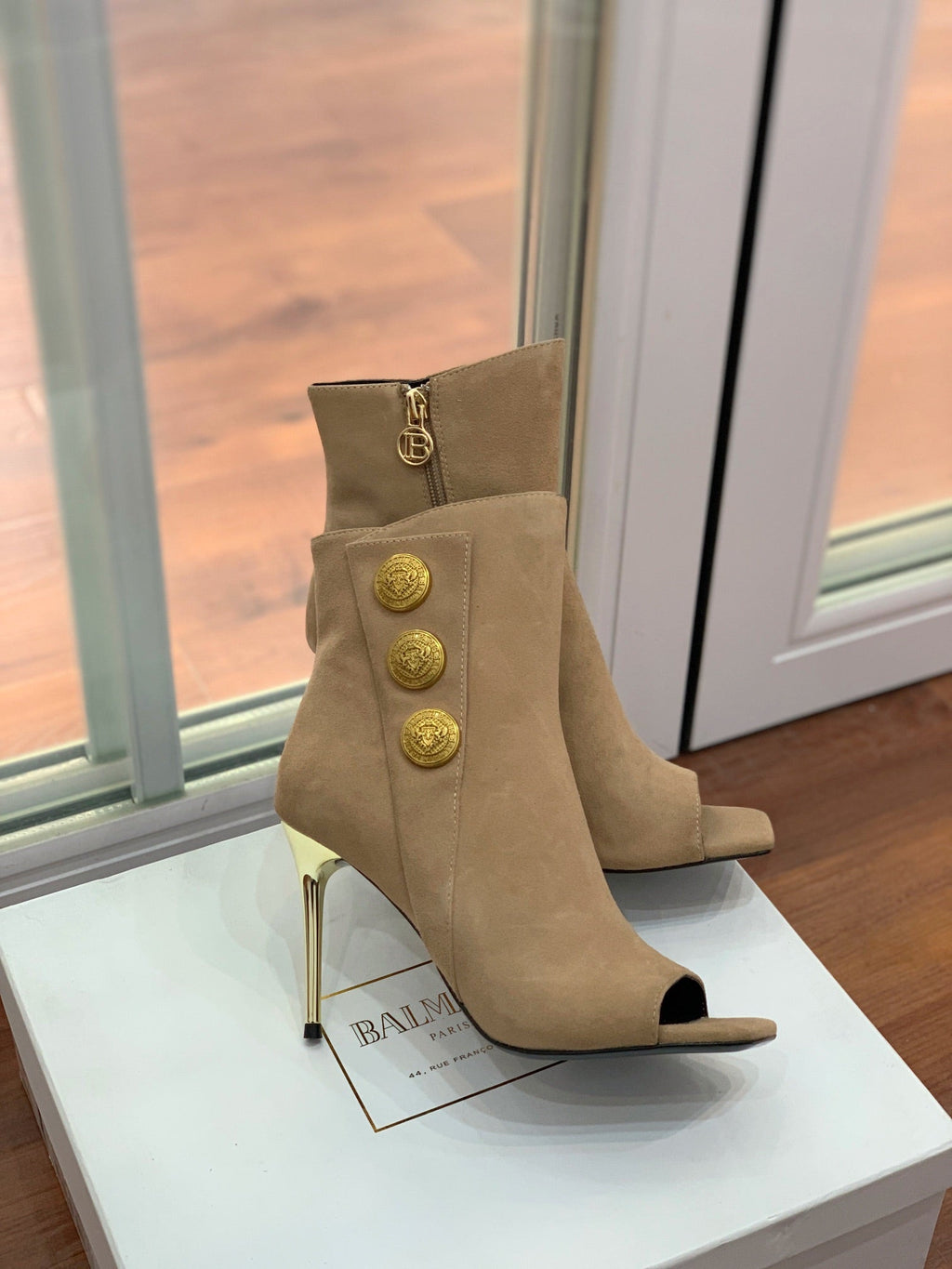 BALMAIN 26S OPEN-TOE BOOTS 95 MM IN LIGHT BROWN SUEDE