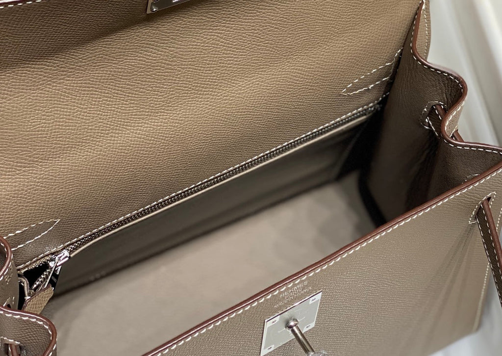KELLY 28CM IN ETOUPE EPSOM CALFSKIN SILVER HARDWARE