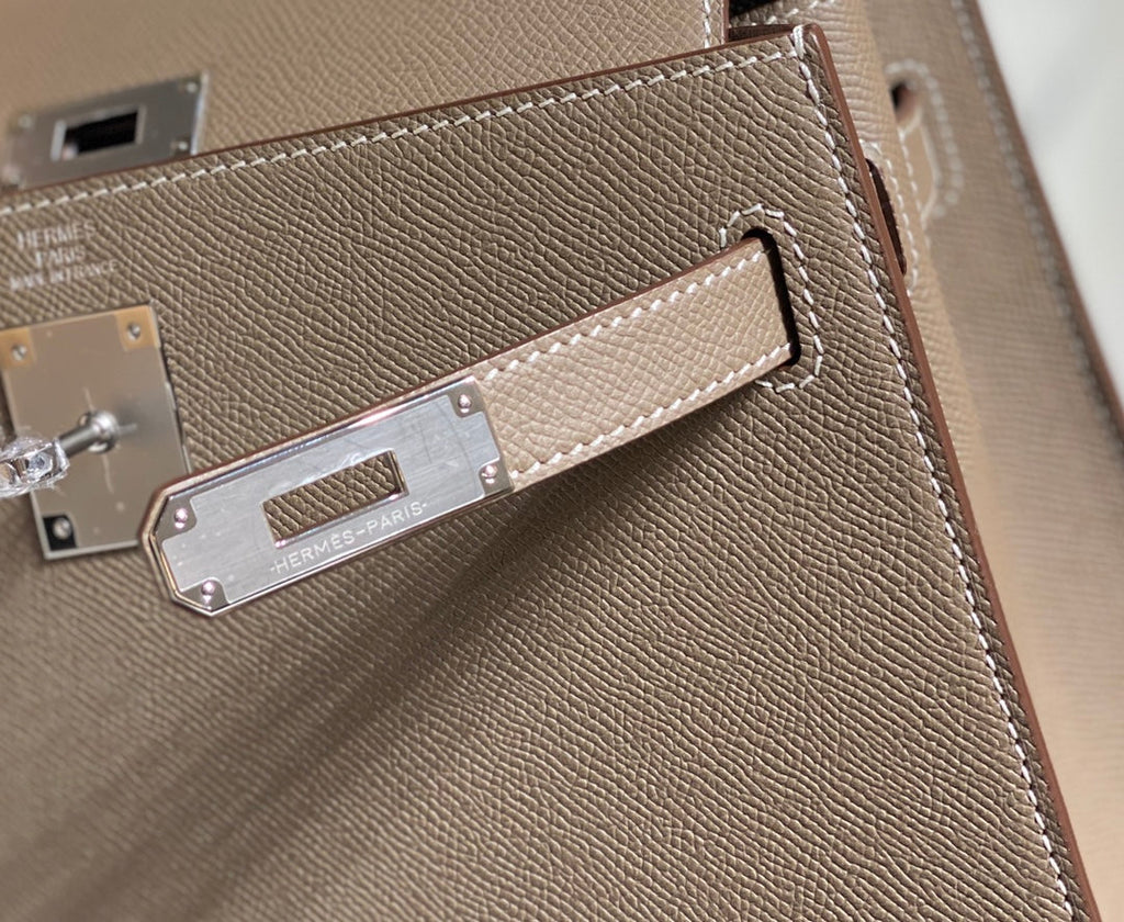 KELLY 28CM IN ETOUPE EPSOM CALFSKIN SILVER HARDWARE