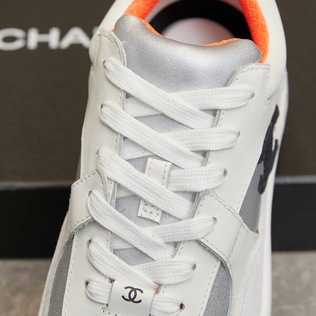 CC TRAINER TRIPLE WHITE SILVER SUEDE