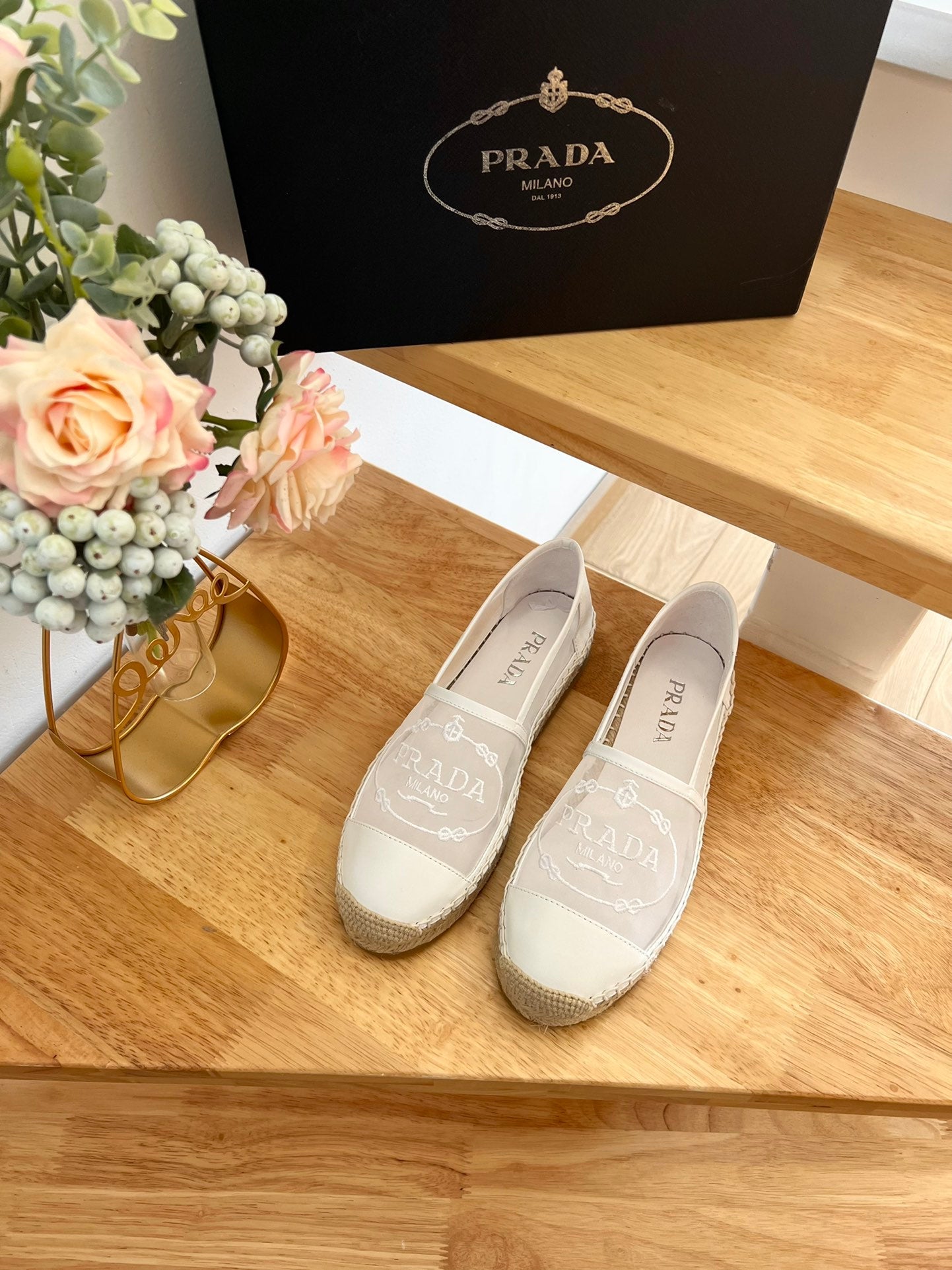 PRADA 26S EMBROIDERED LOGO ESPADRILLE FLATS IN IVORY WHITE MESH AND CALFSKIN