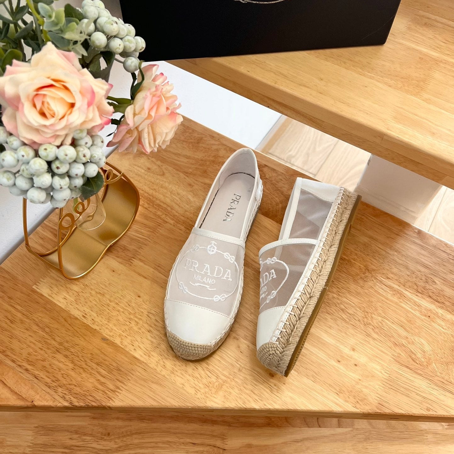 PRADA 26S EMBROIDERED LOGO ESPADRILLE FLATS IN IVORY WHITE MESH AND CALFSKIN