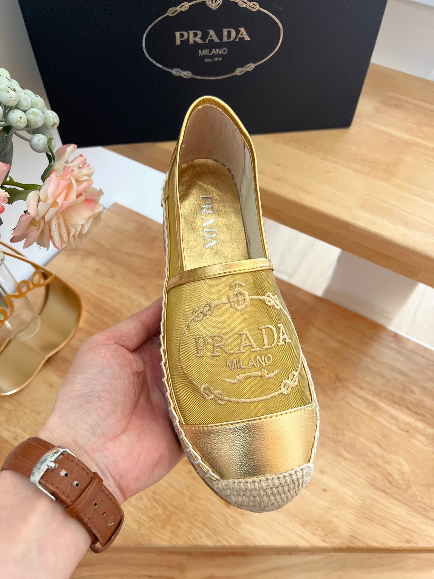 PRADA 26S EMBROIDERED LOGO ESPADRILLE FLATS IN GOLD MESH AND CALFSKIN