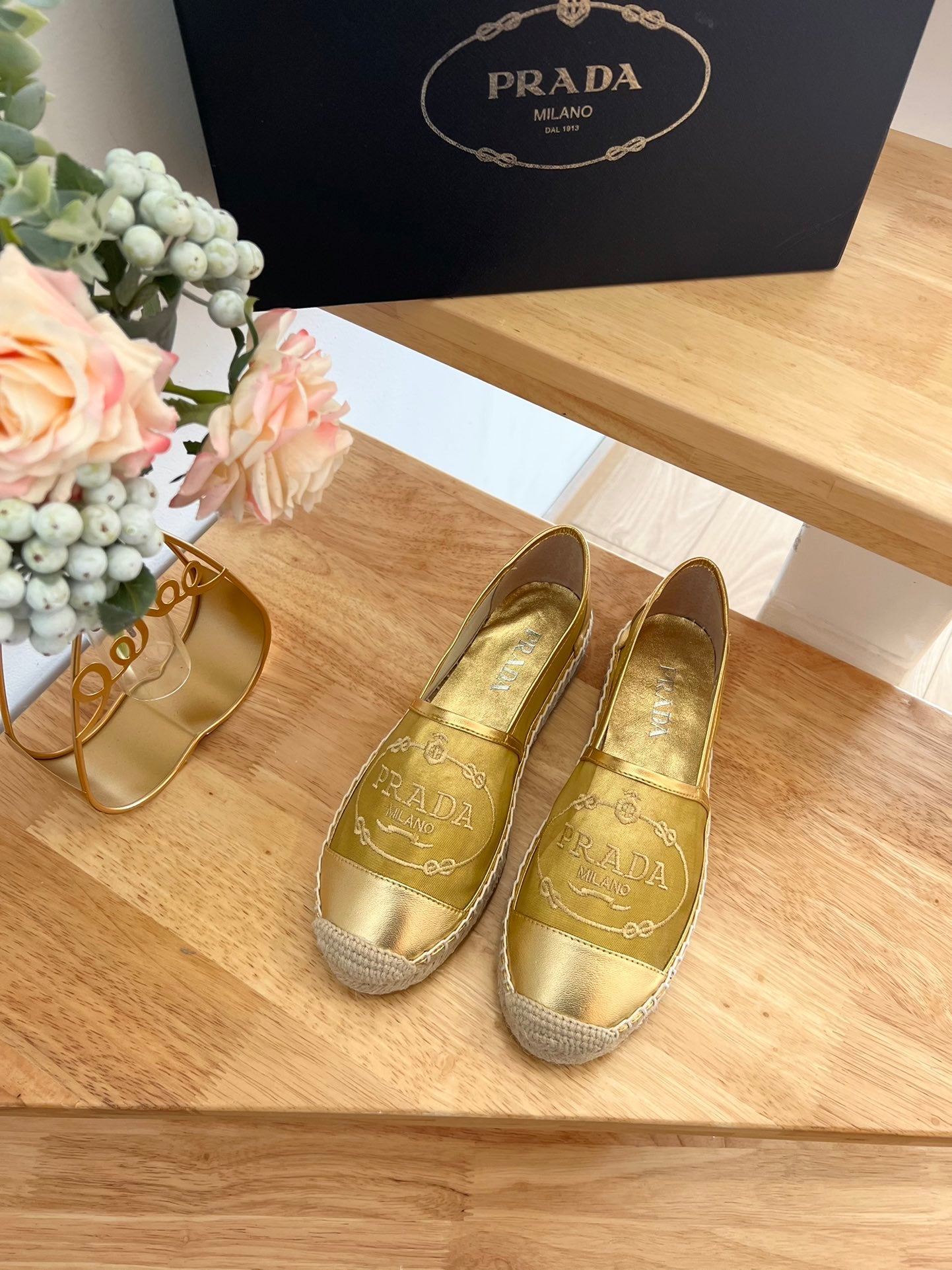 PRADA 26S EMBROIDERED LOGO ESPADRILLE FLATS IN GOLD MESH AND CALFSKIN