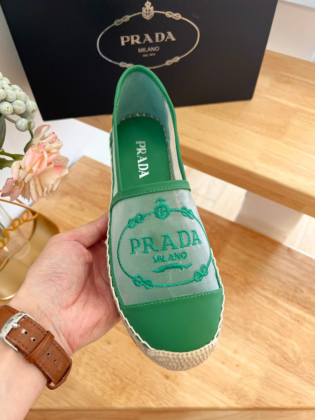PRADA 26S EMBROIDERED LOGO ESPADRILLE FLATS IN GREEN MESH AND CALFSKIN