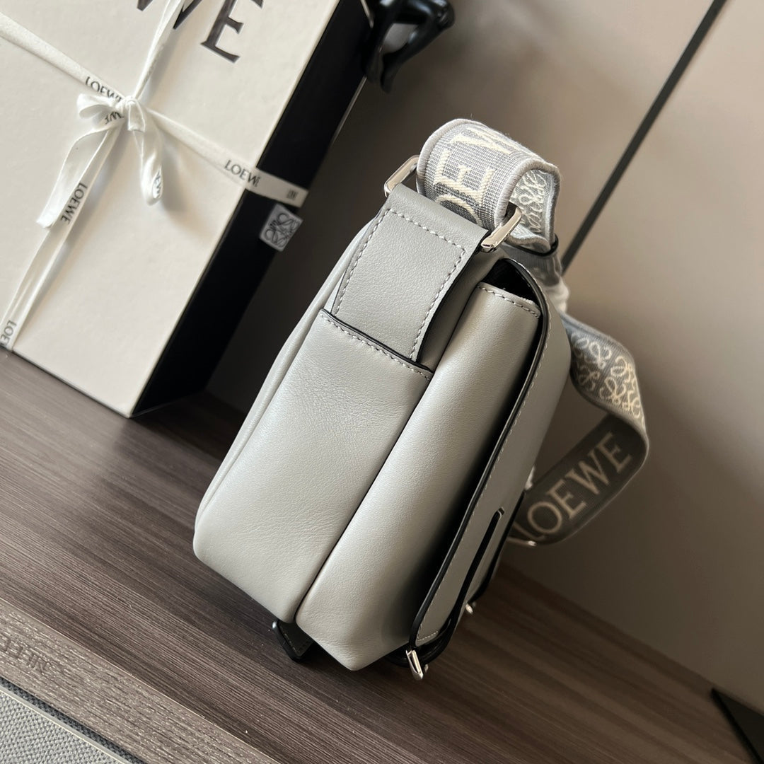 LOEWE 26S CROSSBODY BAG 24.5 IN LIGHT GREY CALFSKIN